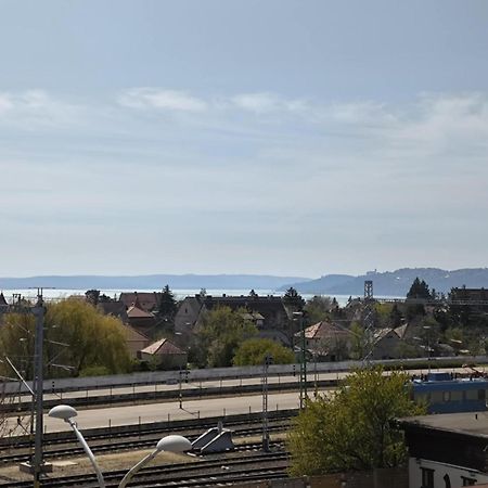 Szeki Apartman Balatonfured Exterior photo