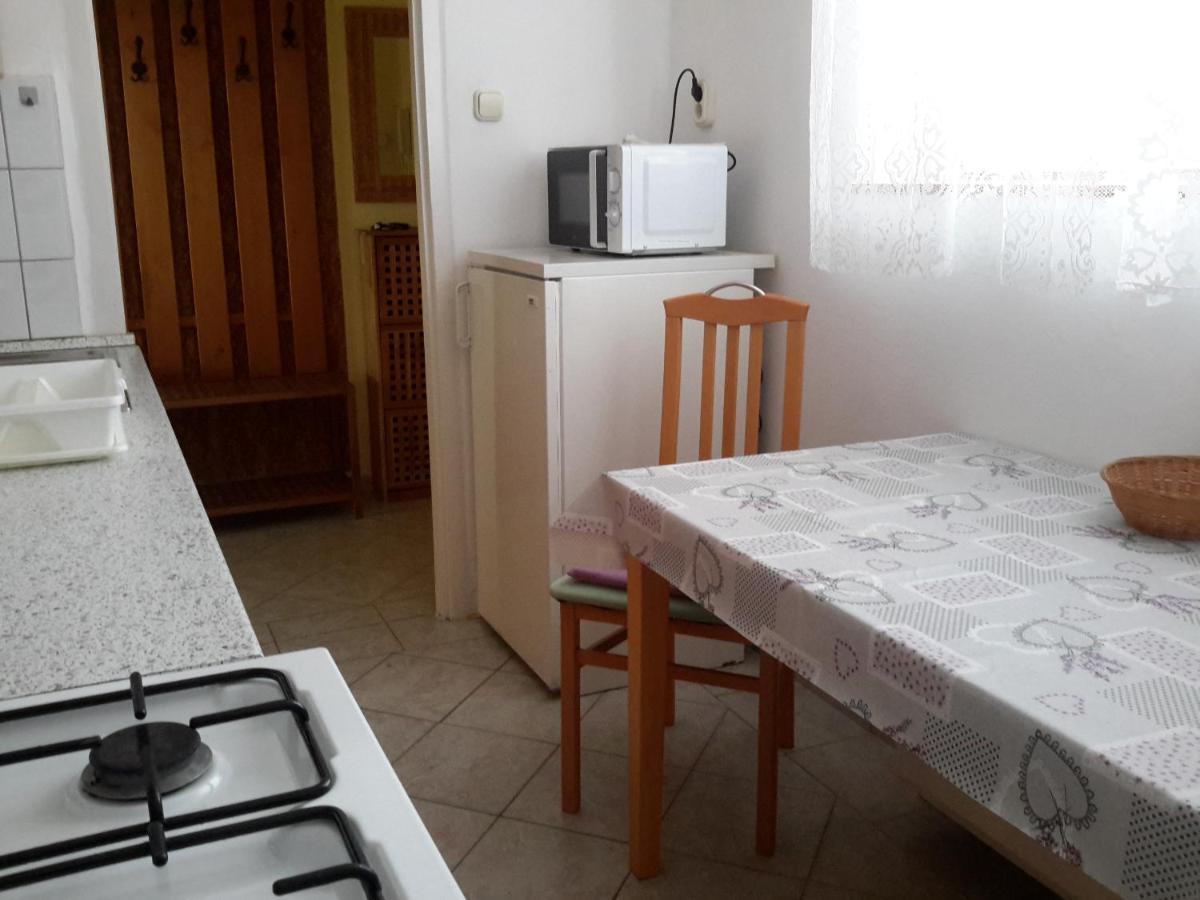 Szeki Apartman Balatonfured Exterior photo